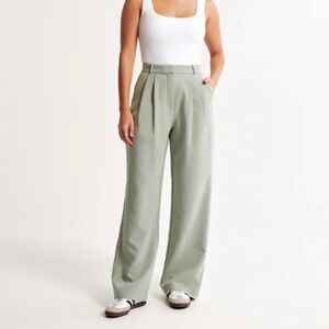 Curve Love A&F Sloane Tailored Pant